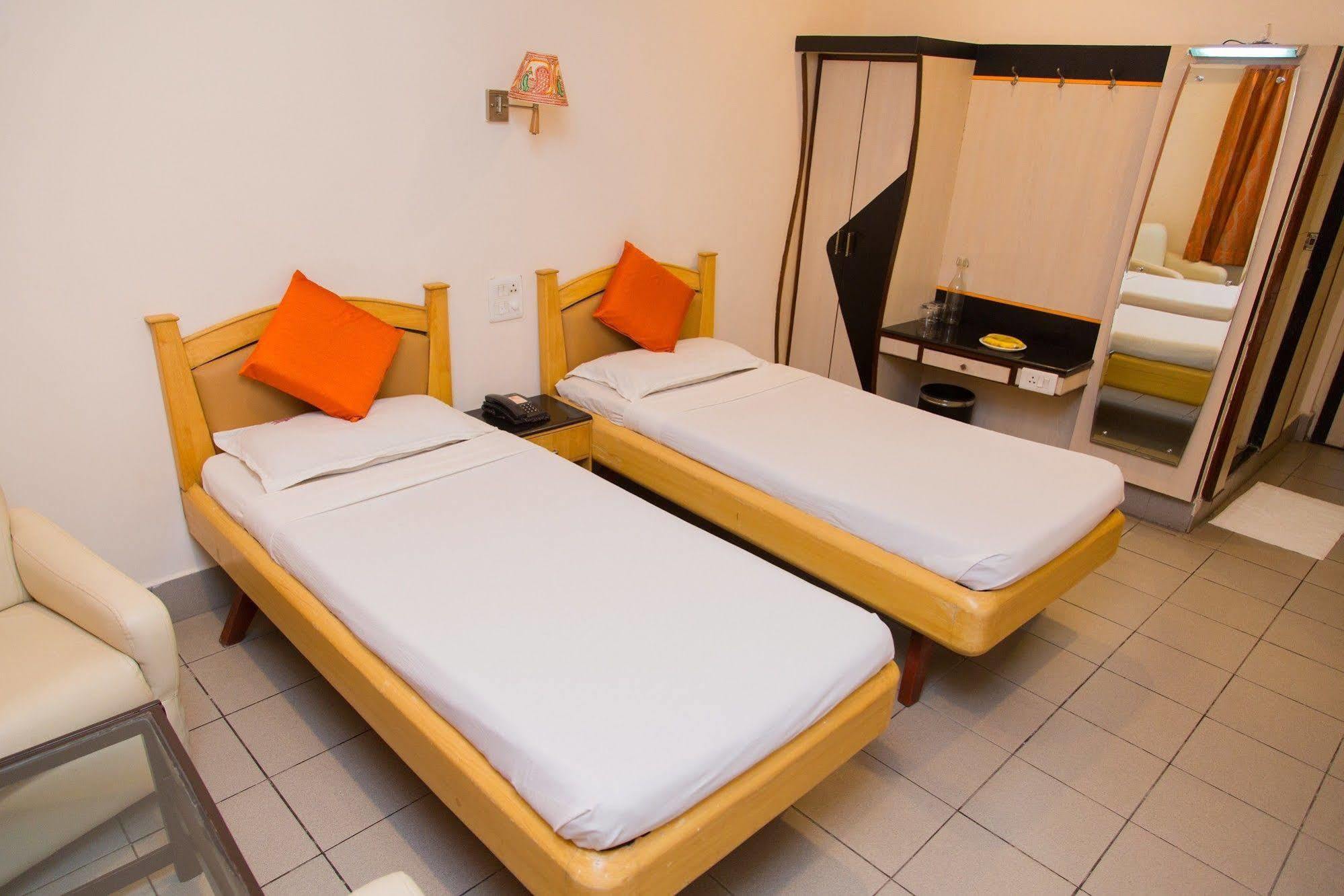 Fabhotel Kinnera Comforts Railway Station Visakhapatnam Extérieur photo