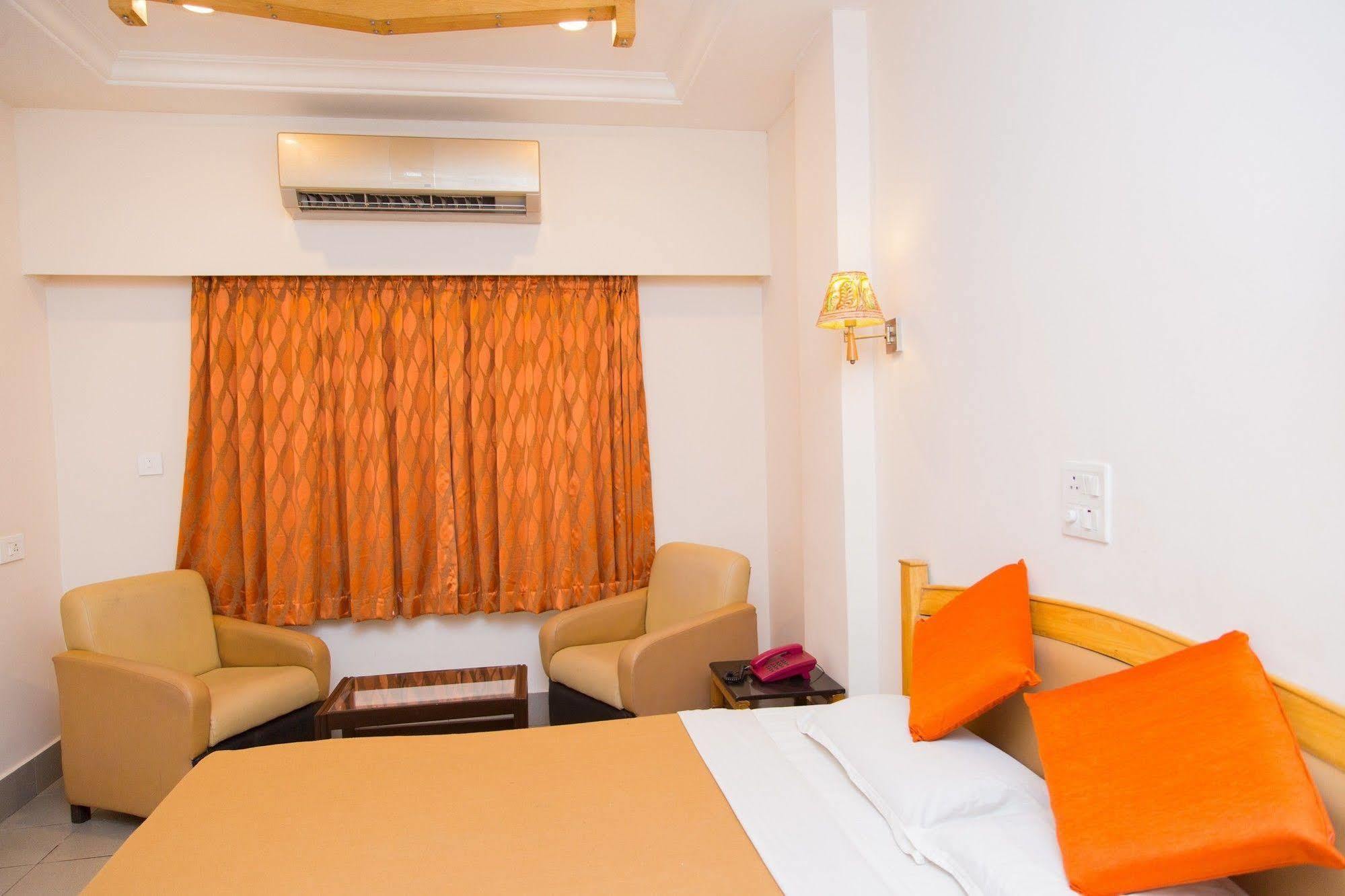 Fabhotel Kinnera Comforts Railway Station Visakhapatnam Extérieur photo